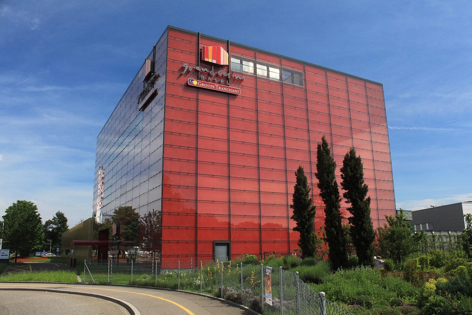 Grand Casino Basel con l'Airport Hotel